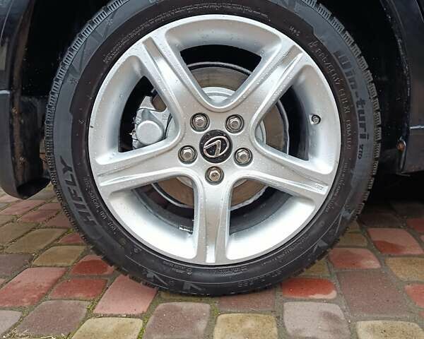 Чорний Лексус ІС, об'ємом двигуна 1.99 л та пробігом 203 тис. км за 4999 $, фото 8 на Automoto.ua