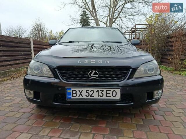 Чорний Лексус ІС, об'ємом двигуна 1.99 л та пробігом 203 тис. км за 4999 $, фото 2 на Automoto.ua