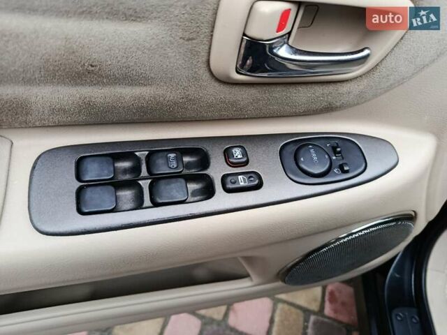 Чорний Лексус ІС, об'ємом двигуна 1.99 л та пробігом 203 тис. км за 4999 $, фото 20 на Automoto.ua