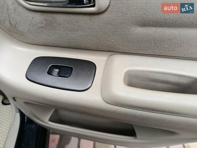 Чорний Лексус ІС, об'ємом двигуна 1.99 л та пробігом 203 тис. км за 4999 $, фото 31 на Automoto.ua