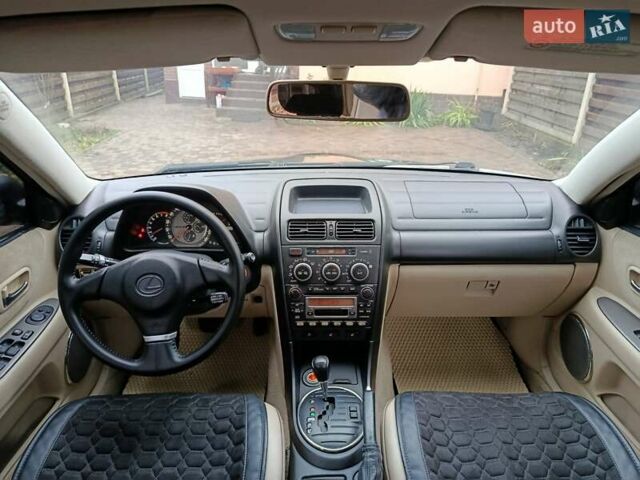 Чорний Лексус ІС, об'ємом двигуна 1.99 л та пробігом 203 тис. км за 4999 $, фото 38 на Automoto.ua