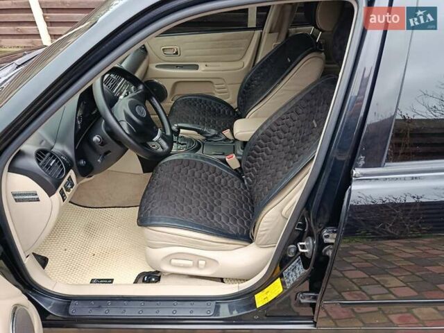 Чорний Лексус ІС, об'ємом двигуна 1.99 л та пробігом 203 тис. км за 4999 $, фото 18 на Automoto.ua