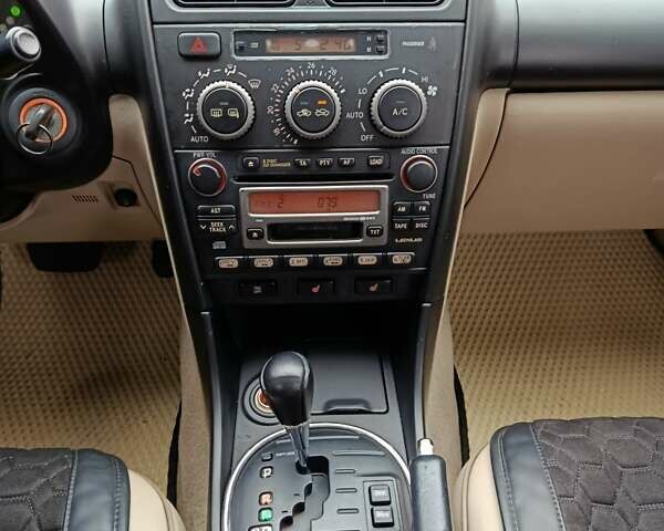 Чорний Лексус ІС, об'ємом двигуна 1.99 л та пробігом 203 тис. км за 4999 $, фото 40 на Automoto.ua