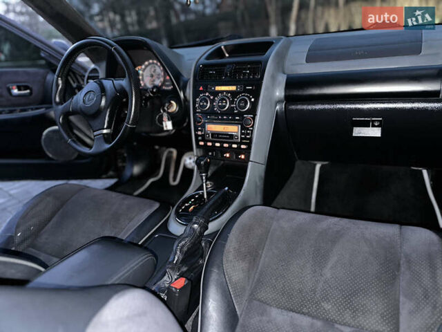 Чорний Лексус ІС, об'ємом двигуна 2 л та пробігом 191 тис. км за 5300 $, фото 33 на Automoto.ua