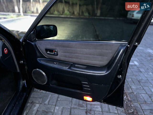 Чорний Лексус ІС, об'ємом двигуна 2 л та пробігом 191 тис. км за 5300 $, фото 25 на Automoto.ua