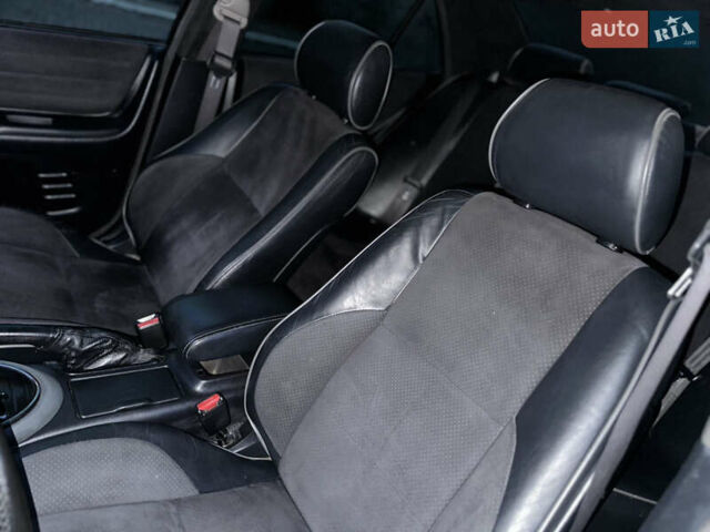 Чорний Лексус ІС, об'ємом двигуна 2 л та пробігом 191 тис. км за 5300 $, фото 28 на Automoto.ua