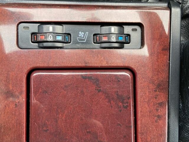 Чорний Лексус ІС, об'ємом двигуна 2.2 л та пробігом 256 тис. км за 8200 $, фото 7 на Automoto.ua