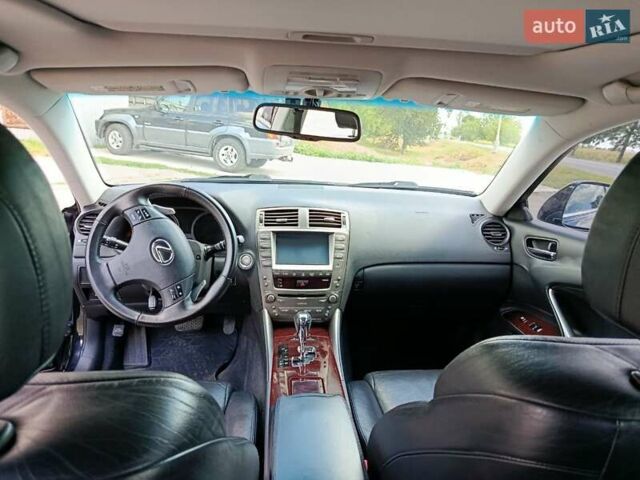 Черный Лексус ИС, объемом двигателя 2.5 л и пробегом 190 тыс. км за 11000 $, фото 15 на Automoto.ua