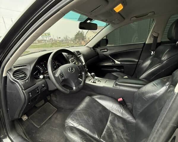 Черный Лексус ИС, объемом двигателя 2.5 л и пробегом 245 тыс. км за 9400 $, фото 12 на Automoto.ua