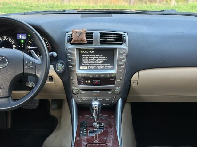 Чорний Лексус ІС, об'ємом двигуна 2.5 л та пробігом 207 тис. км за 9350 $, фото 12 на Automoto.ua