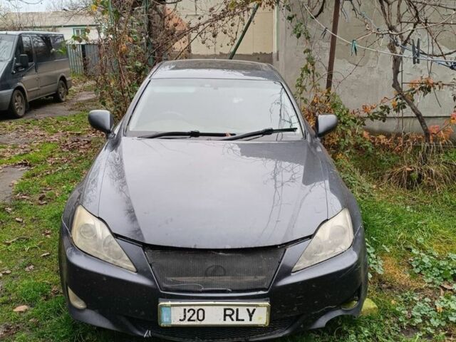 Чорний Лексус ІС, об'ємом двигуна 2.2 л та пробігом 300 тис. км за 1800 $, фото 2 на Automoto.ua
