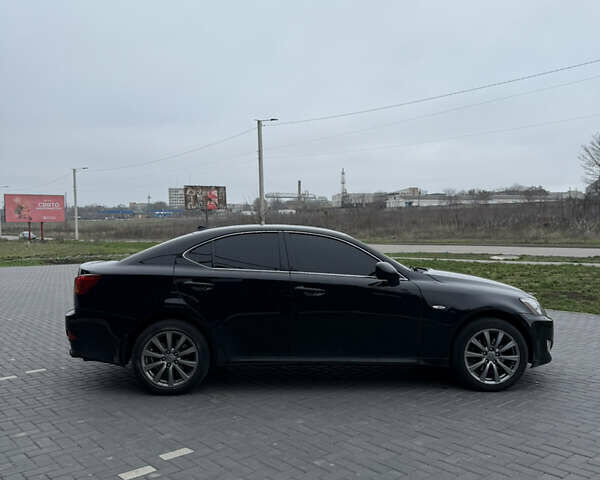 Черный Лексус ИС, объемом двигателя 2.5 л и пробегом 245 тыс. км за 9400 $, фото 6 на Automoto.ua