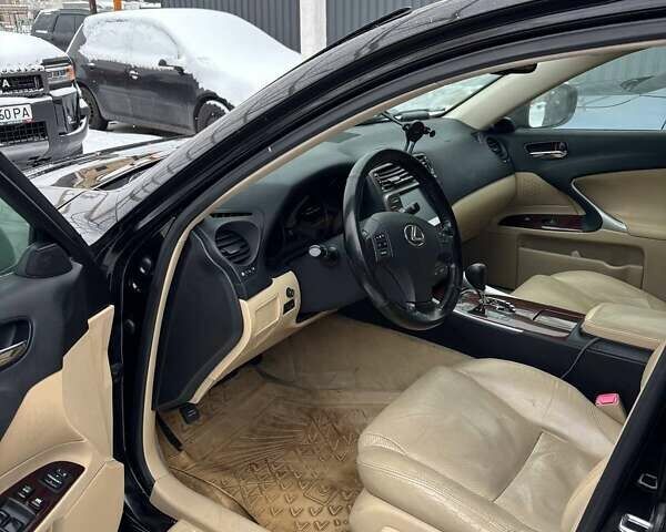 Чорний Лексус ІС, об'ємом двигуна 2.5 л та пробігом 181 тис. км за 7499 $, фото 9 на Automoto.ua