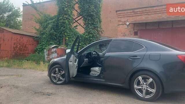 Чорний Лексус ІС, об'ємом двигуна 2.23 л та пробігом 317 тис. км за 6500 $, фото 2 на Automoto.ua