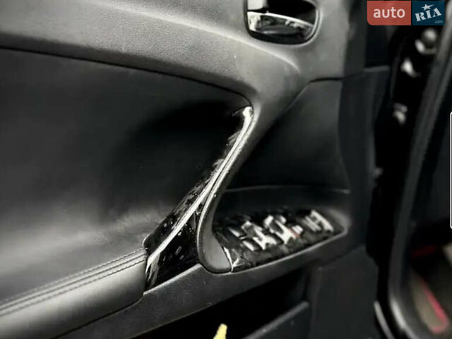 Черный Лексус ИС, объемом двигателя 3 л и пробегом 220 тыс. км за 6100 $, фото 4 на Automoto.ua
