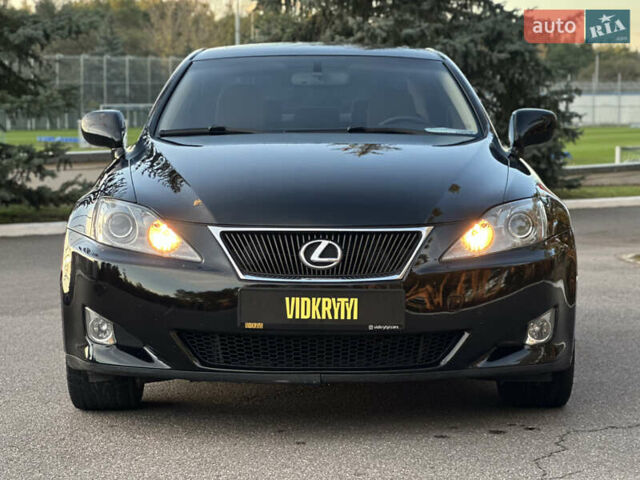 Чорний Лексус ІС, об'ємом двигуна 2.5 л та пробігом 207 тис. км за 9350 $, фото 2 на Automoto.ua