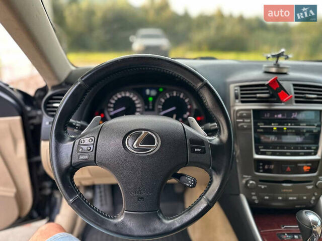 Черный Лексус ИС, объемом двигателя 2.5 л и пробегом 256 тыс. км за 8600 $, фото 16 на Automoto.ua