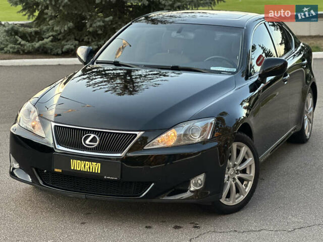 Чорний Лексус ІС, об'ємом двигуна 2.5 л та пробігом 207 тис. км за 9350 $, фото 4 на Automoto.ua