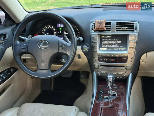 Чорний Лексус ІС, об'ємом двигуна 2.5 л та пробігом 207 тис. км за 9350 $, фото 23 на Automoto.ua