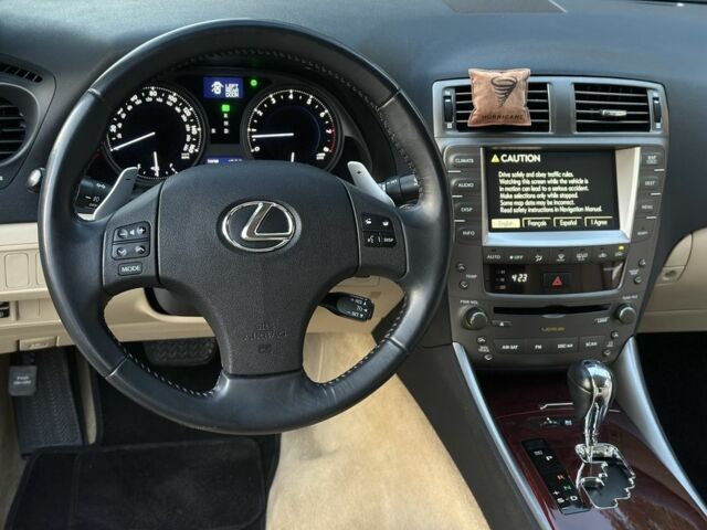 Чорний Лексус ІС, об'ємом двигуна 2.5 л та пробігом 207 тис. км за 9350 $, фото 18 на Automoto.ua