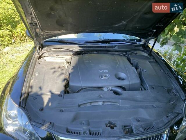 Чорний Лексус ІС, об'ємом двигуна 2.5 л та пробігом 227 тис. км за 7800 $, фото 10 на Automoto.ua