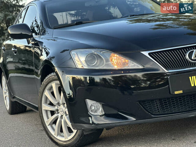 Чорний Лексус ІС, об'ємом двигуна 2.5 л та пробігом 207 тис. км за 9350 $, фото 5 на Automoto.ua