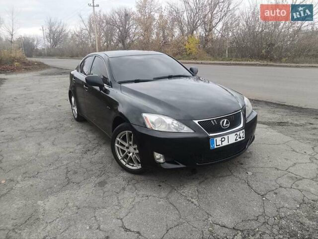 Чорний Лексус ІС, об'ємом двигуна 2.23 л та пробігом 377 тис. км за 4600 $, фото 5 на Automoto.ua