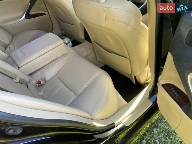 Чорний Лексус ІС, об'ємом двигуна 2.5 л та пробігом 227 тис. км за 7800 $, фото 14 на Automoto.ua