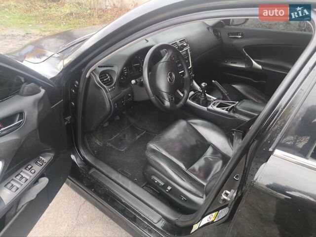Чорний Лексус ІС, об'ємом двигуна 2.23 л та пробігом 377 тис. км за 4600 $, фото 1 на Automoto.ua