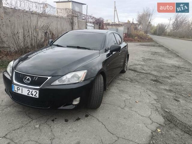 Чорний Лексус ІС, об'ємом двигуна 2.23 л та пробігом 377 тис. км за 4600 $, фото 4 на Automoto.ua