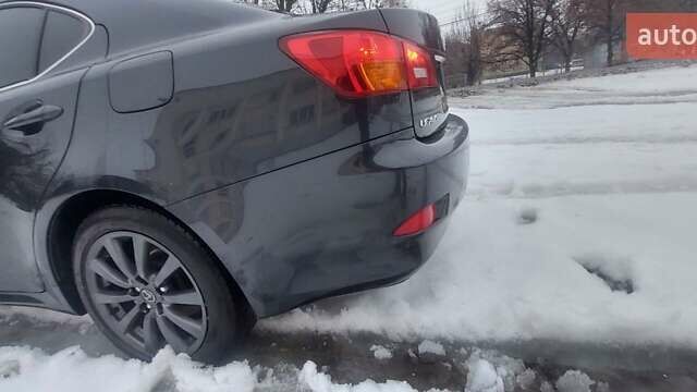 Чорний Лексус ІС, об'ємом двигуна 2.23 л та пробігом 317 тис. км за 6500 $, фото 13 на Automoto.ua