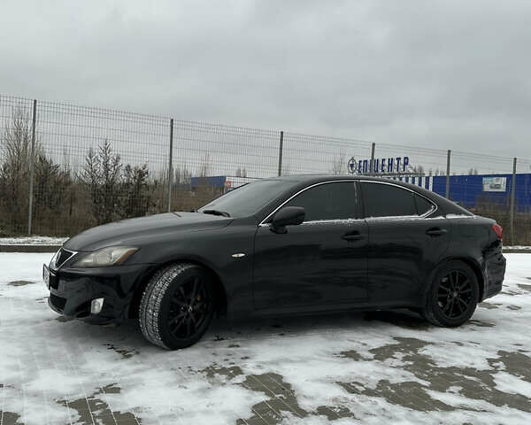 Черный Лексус ИС, объемом двигателя 2.5 л и пробегом 205 тыс. км за 8700 $, фото 6 на Automoto.ua