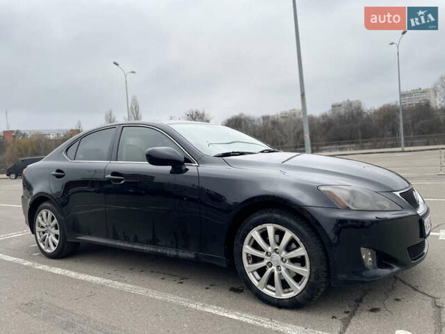 Чорний Лексус ІС, об'ємом двигуна 2.5 л та пробігом 400 тис. км за 7900 $, фото 2 на Automoto.ua