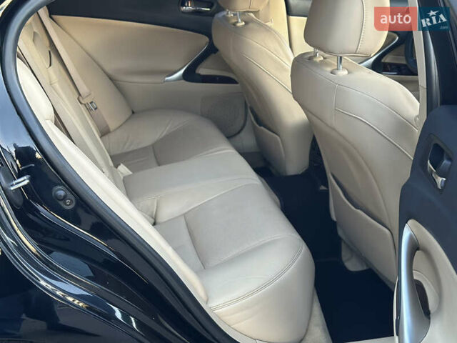 Чорний Лексус ІС, об'ємом двигуна 2.5 л та пробігом 207 тис. км за 9350 $, фото 38 на Automoto.ua