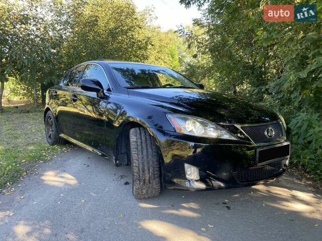 Чорний Лексус ІС, об'ємом двигуна 2.5 л та пробігом 227 тис. км за 7800 $, фото 2 на Automoto.ua