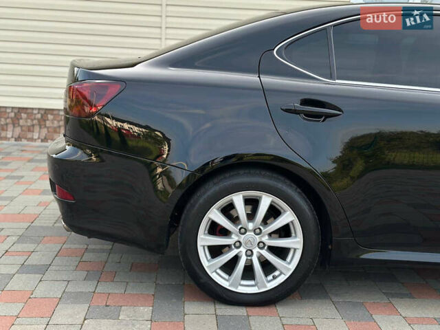 Черный Лексус ИС, объемом двигателя 2.5 л и пробегом 256 тыс. км за 8600 $, фото 6 на Automoto.ua