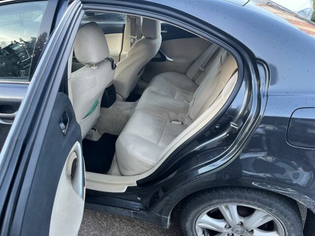 Черный Лексус ИС, объемом двигателя 2.2 л и пробегом 336 тыс. км за 6900 $, фото 7 на Automoto.ua