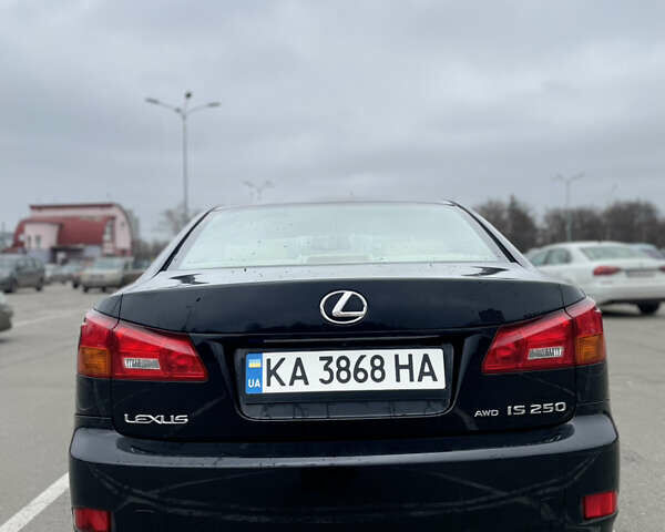 Чорний Лексус ІС, об'ємом двигуна 2.5 л та пробігом 400 тис. км за 7900 $, фото 1 на Automoto.ua
