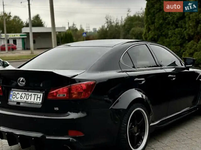 Черный Лексус ИС, объемом двигателя 3 л и пробегом 220 тыс. км за 6100 $, фото 3 на Automoto.ua