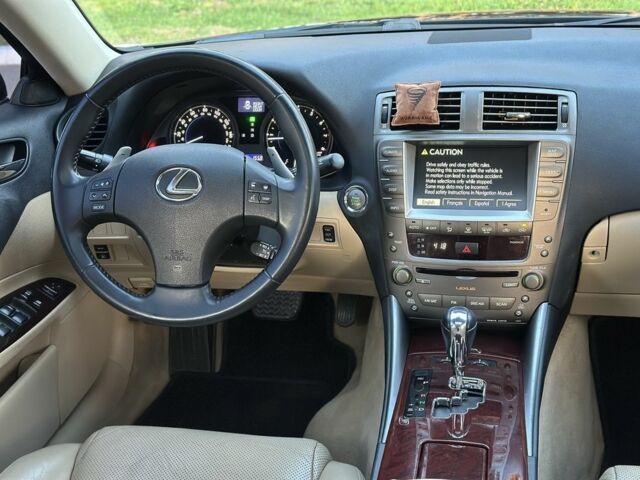 Чорний Лексус ІС, об'ємом двигуна 2.5 л та пробігом 207 тис. км за 9350 $, фото 11 на Automoto.ua