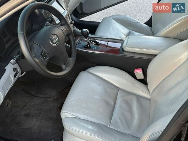 Черный Лексус ИС, объемом двигателя 2.5 л и пробегом 276 тыс. км за 7500 $, фото 13 на Automoto.ua