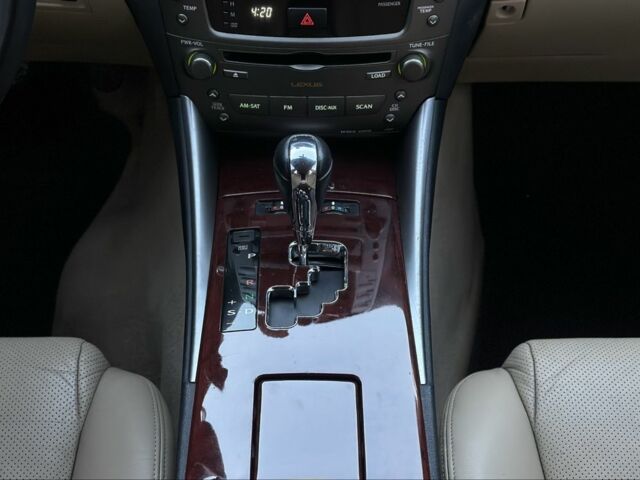 Чорний Лексус ІС, об'ємом двигуна 2.5 л та пробігом 207 тис. км за 9350 $, фото 16 на Automoto.ua