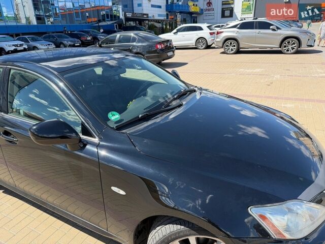 Чорний Лексус ІС, об'ємом двигуна 2.23 л та пробігом 236 тис. км за 6500 $, фото 2 на Automoto.ua