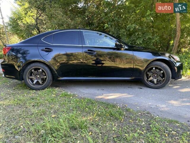Чорний Лексус ІС, об'ємом двигуна 2.5 л та пробігом 227 тис. км за 7800 $, фото 3 на Automoto.ua