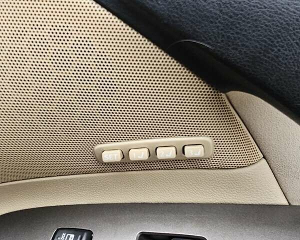 Чорний Лексус ІС, об'ємом двигуна 2.23 л та пробігом 270 тис. км за 7000 $, фото 30 на Automoto.ua