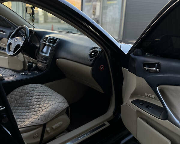 Чорний Лексус ІС, об'ємом двигуна 3 л та пробігом 255 тис. км за 9150 $, фото 25 на Automoto.ua