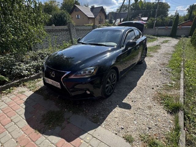 Чорний Лексус ІС, об'ємом двигуна 2.2 л та пробігом 302 тис. км за 6350 $, фото 1 на Automoto.ua