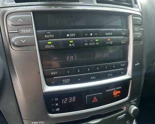 Черный Лексус ИС, объемом двигателя 2.5 л и пробегом 244 тыс. км за 8300 $, фото 24 на Automoto.ua