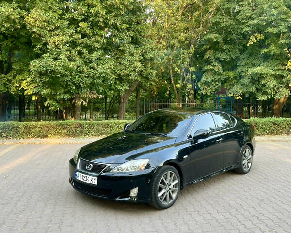 Черный Лексус ИС, объемом двигателя 3 л и пробегом 216 тыс. км за 9600 $, фото 5 на Automoto.ua