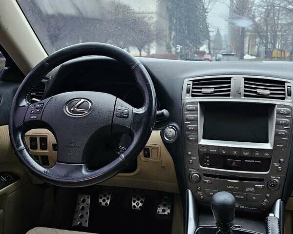 Чорний Лексус ІС, об'ємом двигуна 2.23 л та пробігом 270 тис. км за 7000 $, фото 26 на Automoto.ua